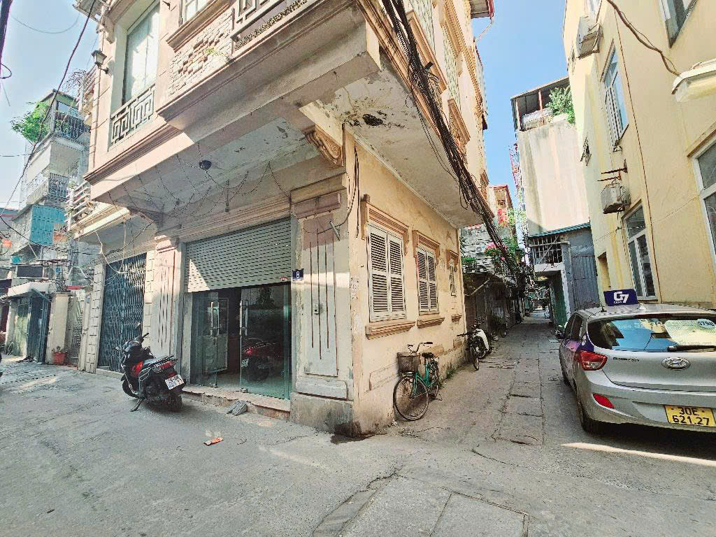 BÁN ĐẤT NGÕ 147 TÂN MAI DT 65M -  Ngõ Rộng Ô tô tải Tránh - KINH DOANH TỐT. Chỉ hơn 12 tỷ